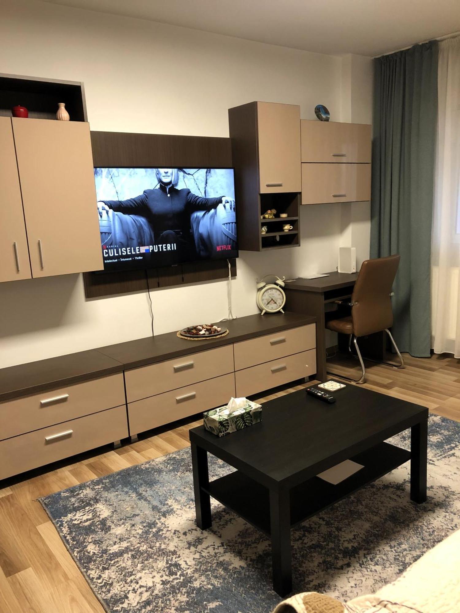 Adrian Home Mega Ploieşti Eksteriør bilde